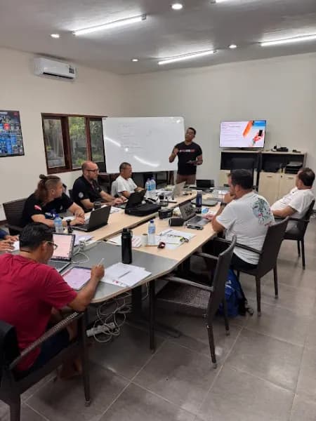 Oceans 5 Gili Air's Leap with SSI Instructor Trainers Cover