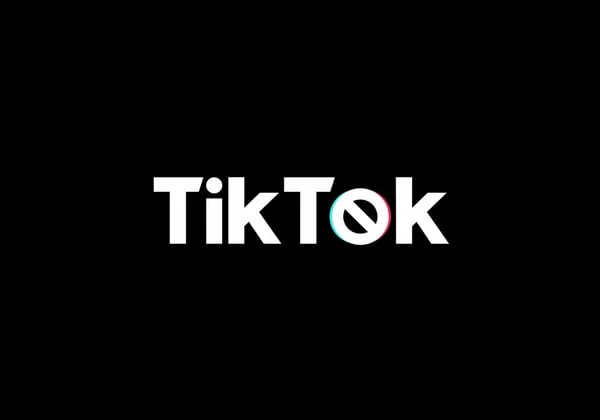 Harnessing the Power of TikTok: How a Video Course with Resell Rights Can Transform Your Marketing in 2025 Cover